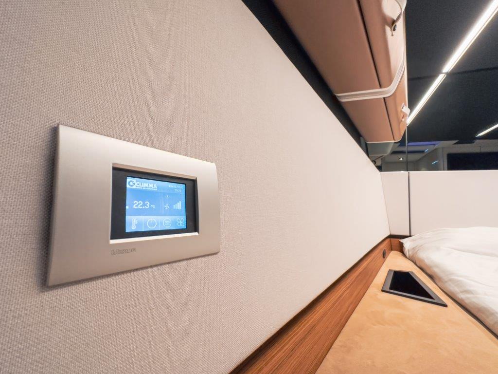 2023 WALLY  WALLYPOWER 58X 